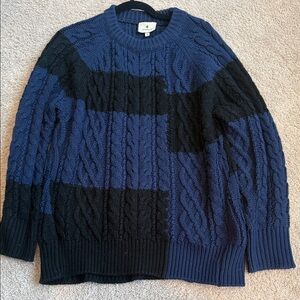 Tuckernuck Cable Knit Colorblock Crewneck Sweater - Navy & Black - M